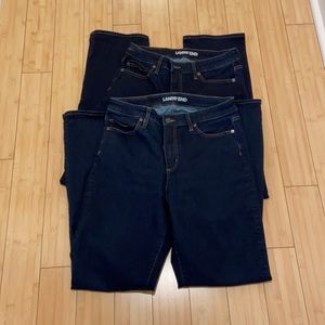 Two Curvy Mid-Rise Stretch Straight Jeans